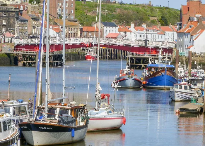 5 Oystons Yard * Whitby